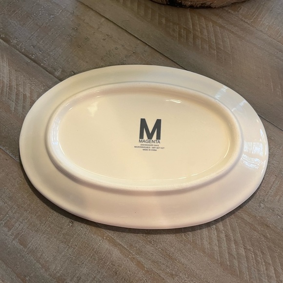 Rae Dunn Rare Vintage Big M Magenta ‘Gobble’ Oval Plate - Picture 3 of 4